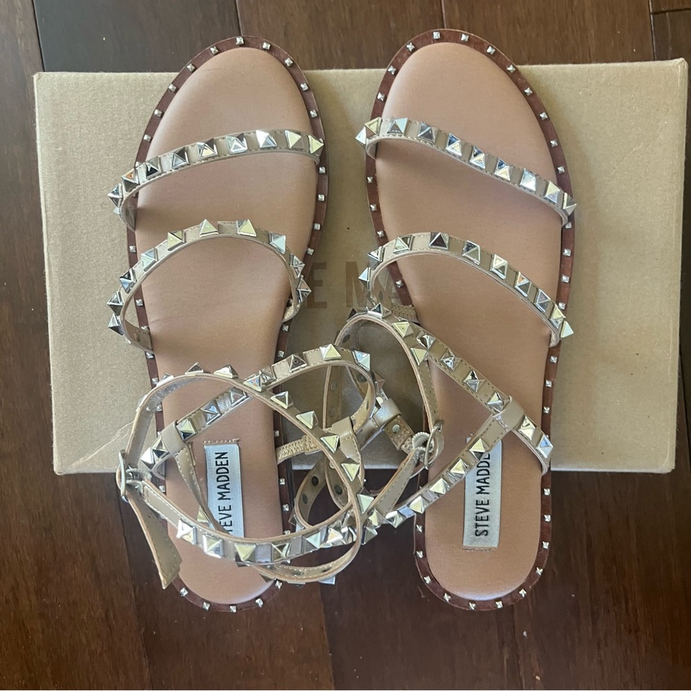 Steve Madden Travel Flat Sandals Tan Size 9